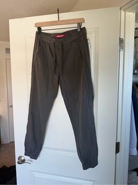 UNIONBAY women’s Gray Elastic Waist Jogger Pants